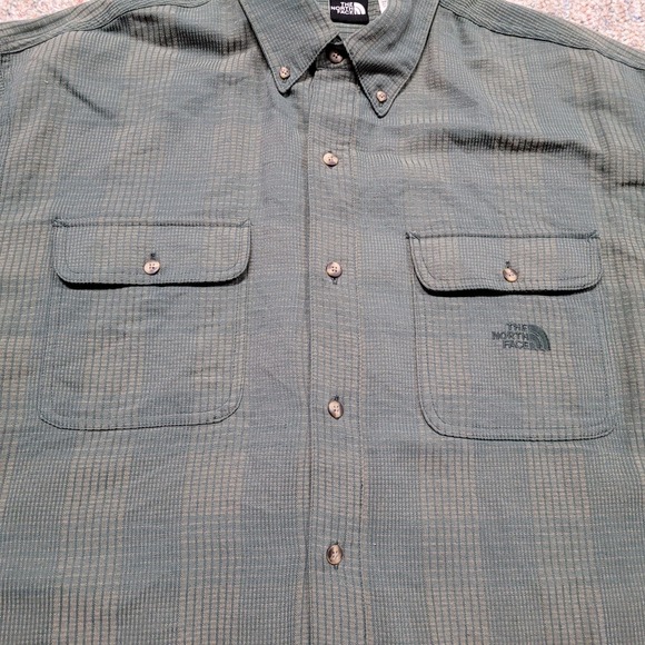 The North Face Shirt Mens Large Green Plaid Button Down Short Sleeve Hiking Camp - Picture 3 of 16